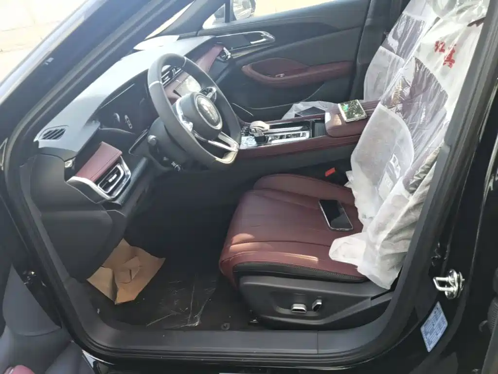 Hongqi H5 2026 2025 2.0T Automatic Mystic Shadow 2 Million Edition