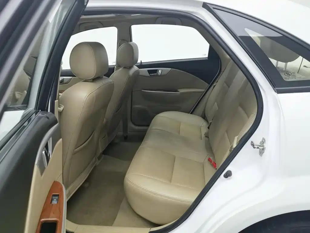 Photo 15 - Buick Excelle