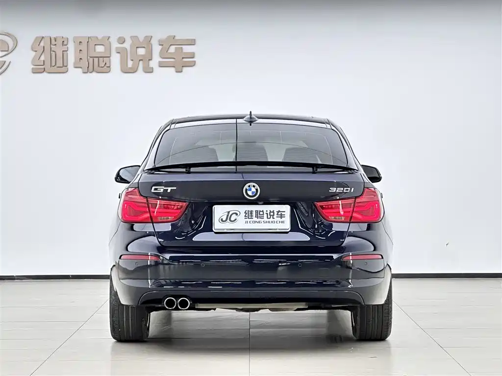 BMW 3 Series GT 2019 320i Fashion Model фото 4