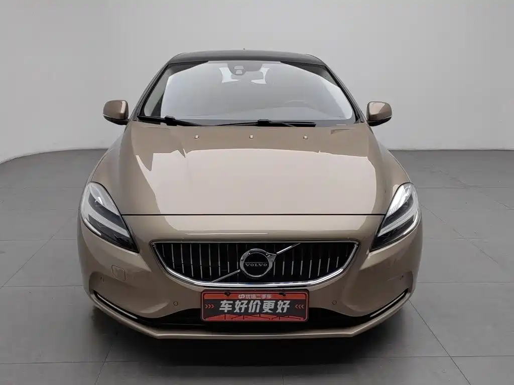 Volvo V40 2017 2017 T3 R-Design