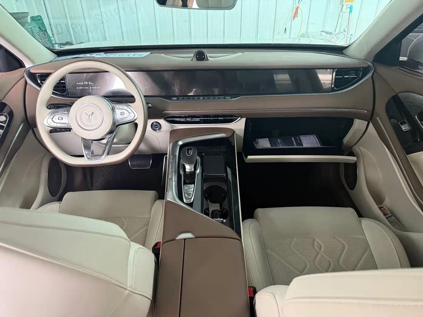 Voyah Free 2022 2021 AWD Standard Range Extender Exclusive Luxury Package