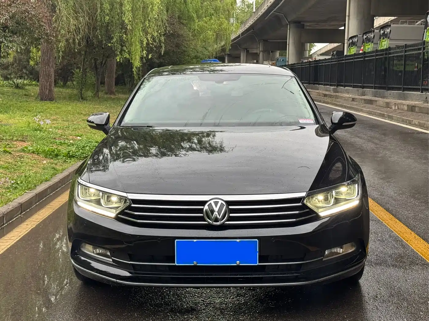 Volkswagen Magotan 2017 330TSI DSG Luxury фото 2
