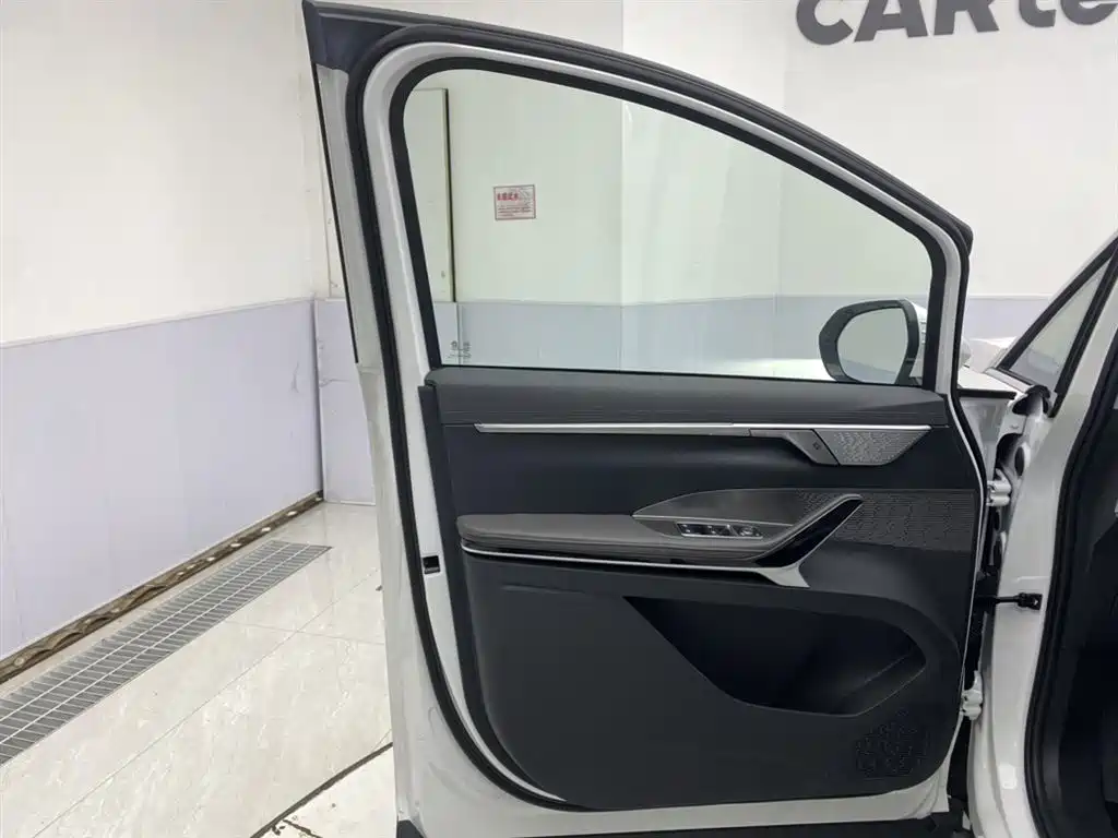 SAIC Maxus Dajia 7 2024 Facelift Super Hybrid Long Range Enjoyment Edition фото 8