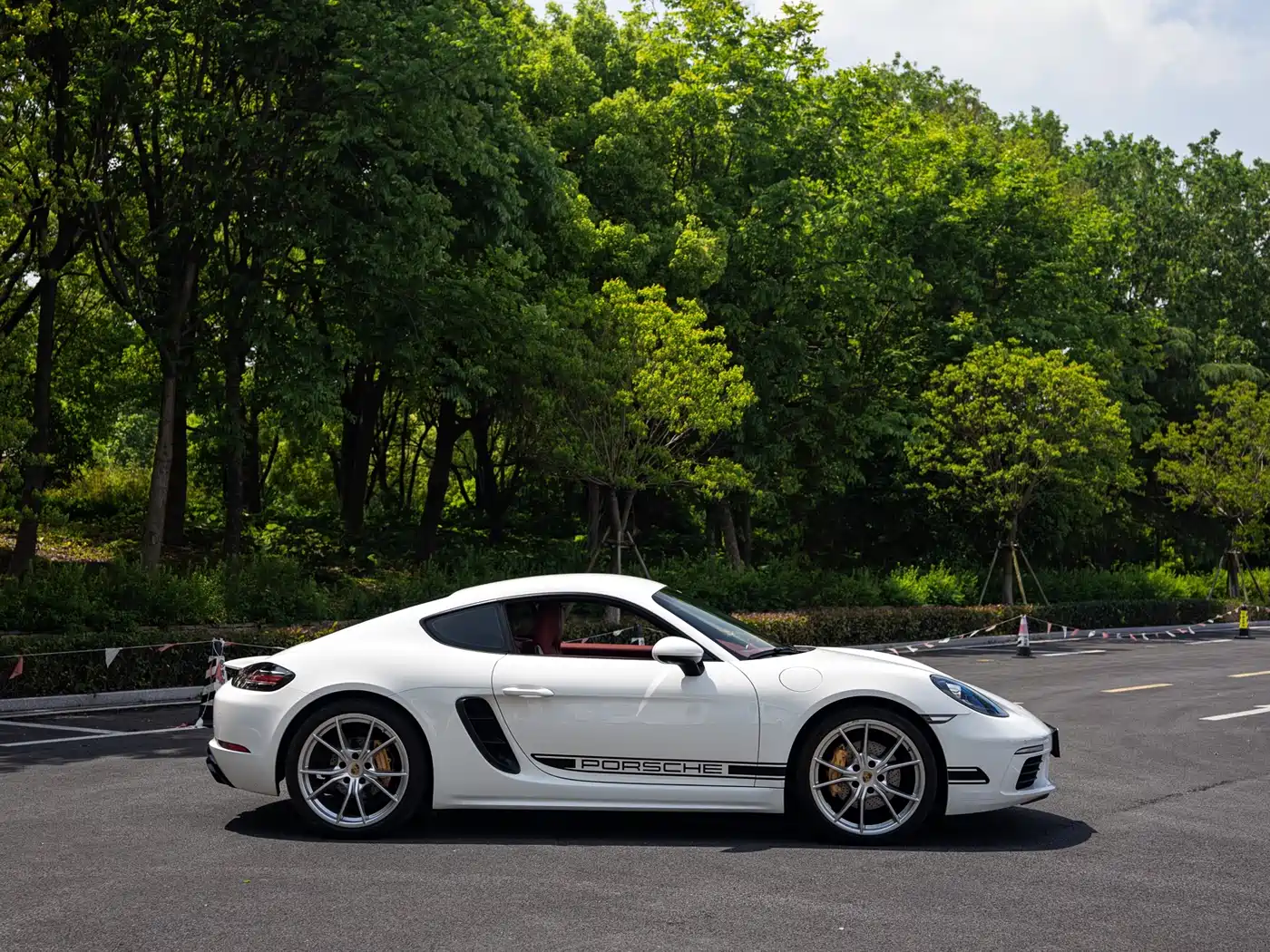 Porsche 718 2020 Cayman 2.0T фото 3