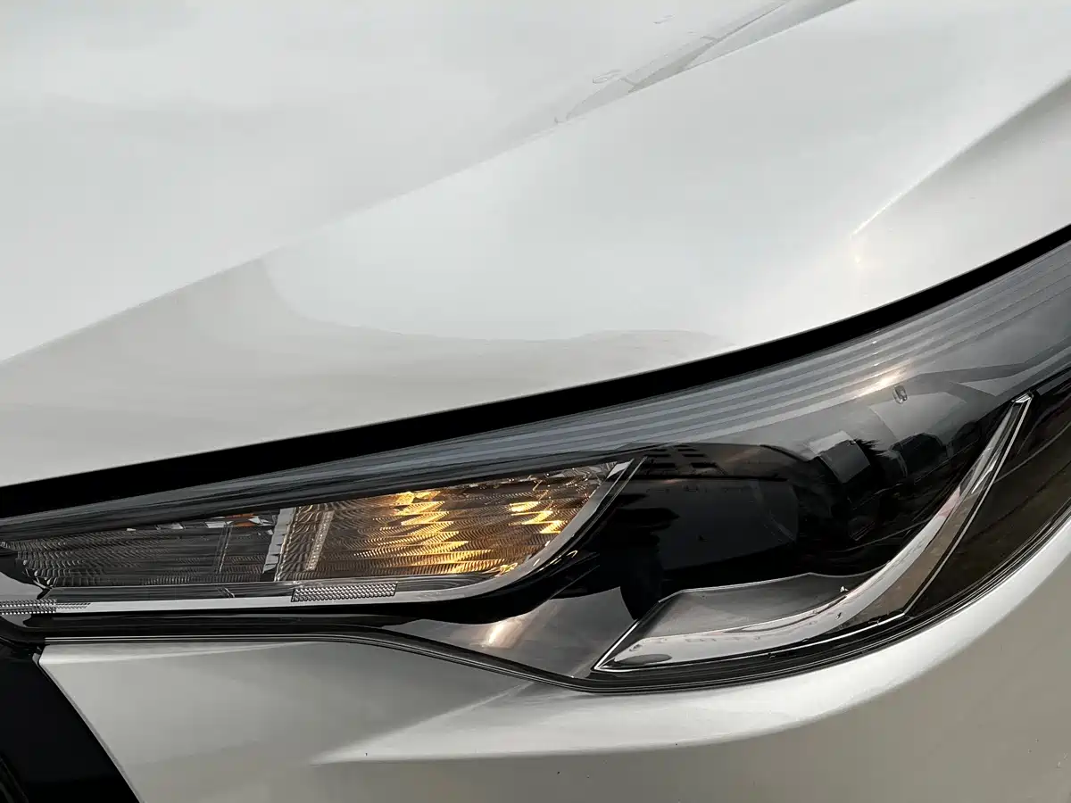 TOYOTA COROLLA SHARP AMPLIFIER