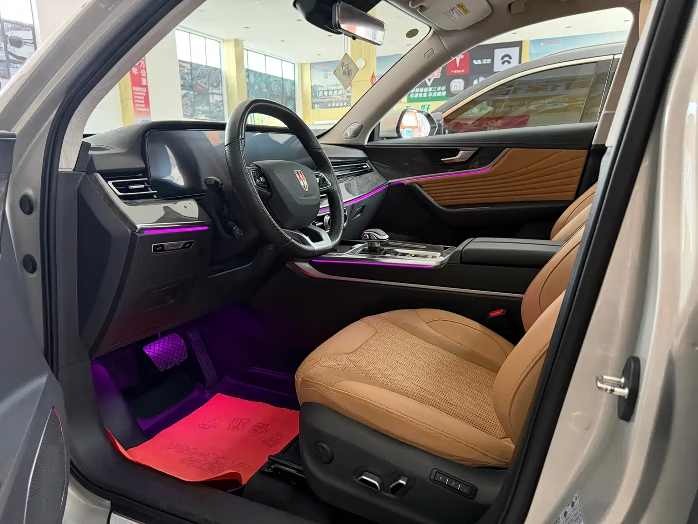 Hongqi HS5 2023 2.0T 4WD Flag Leader Pro фото 7