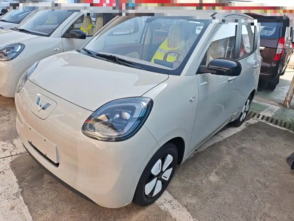  Wuling Motors Hongguang MINIEV 2025 4-Door Advanced