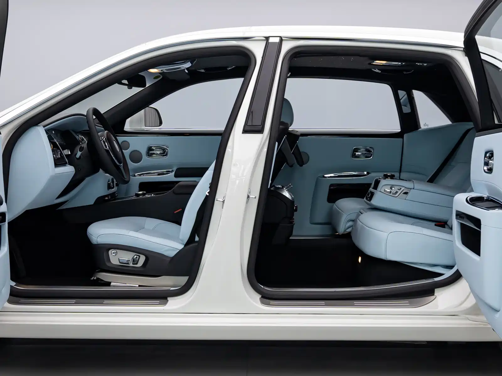 Фото 18 - Rolls-Royce Ghost