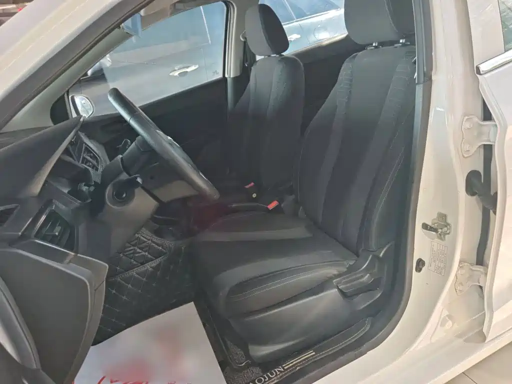 Baojun 310 2017 2016 1.2L Manual Comfort Model