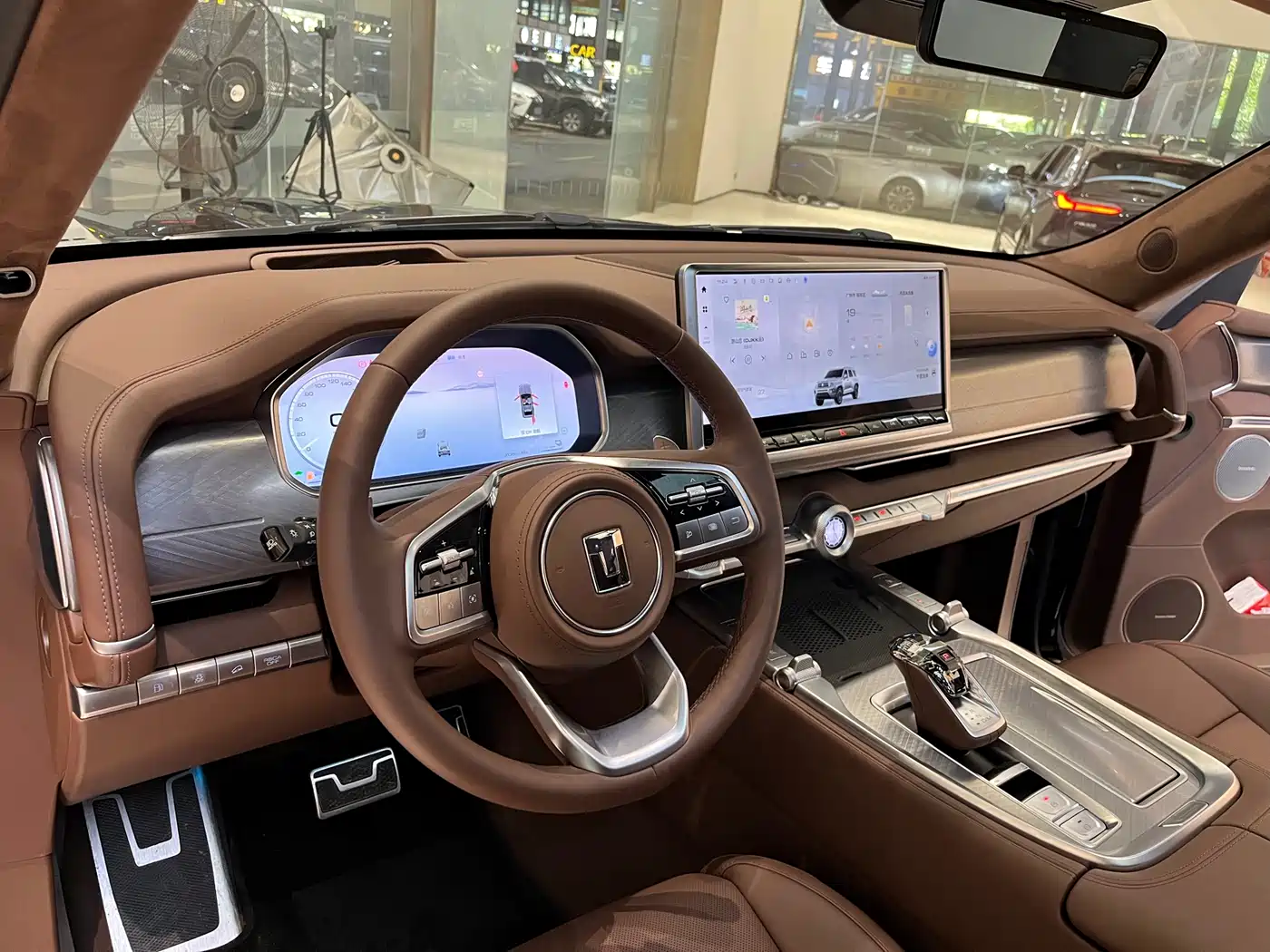 TANK TANK 700 NEW ENERGY