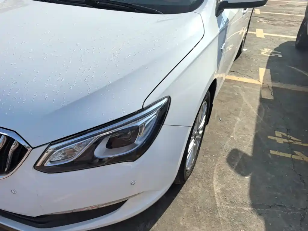 Фото 24 - Buick Excelle