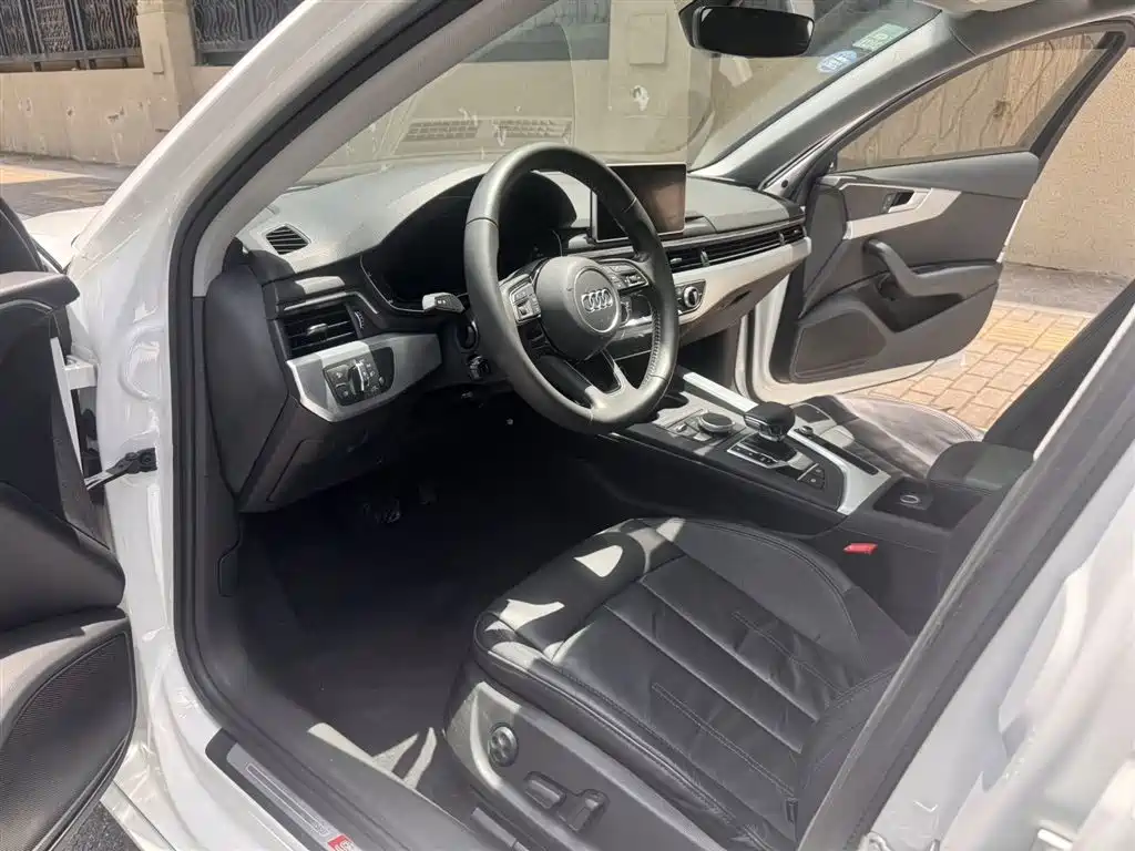 Audi A4L 2019 40 TFSI Fashion (China V) фото 3
