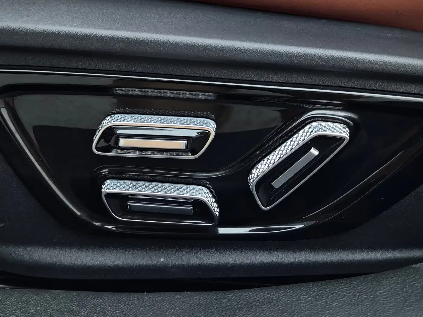 Lincoln Z 2023 2022 Facelift iCool Premium Elegance Edition