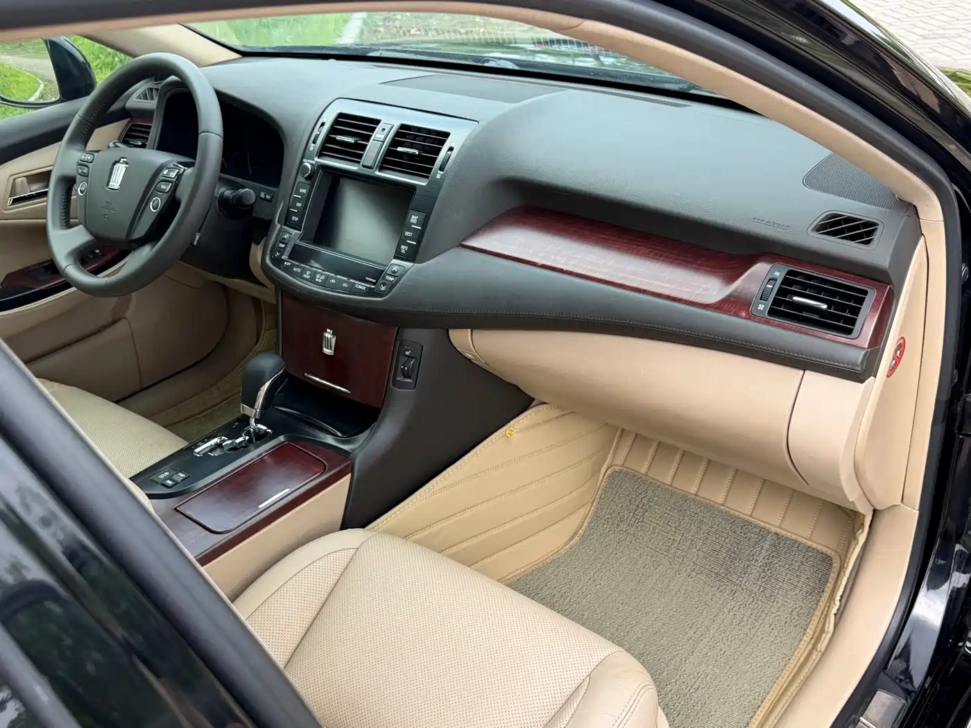 Toyota Crown 2010 3.0L Royal Saloon фото 16