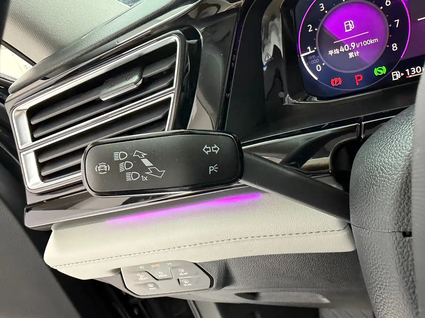 Volkswagen Teramont 2022 530 V6 4MOTION Premium Luxury фото 21