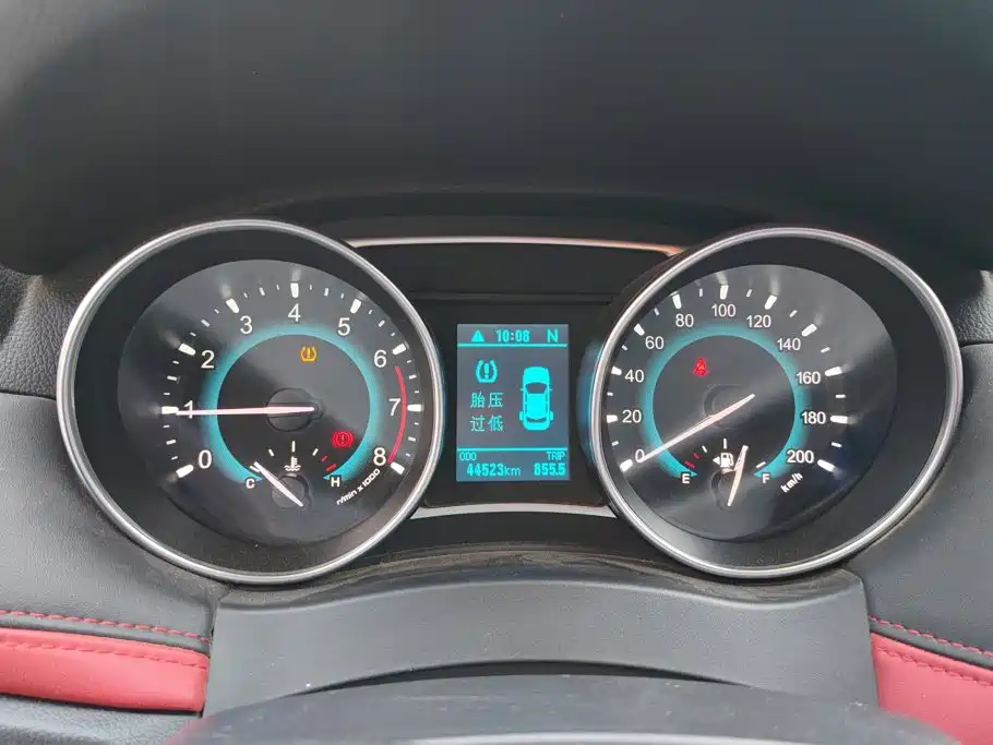 Фото 14 - Haval H1