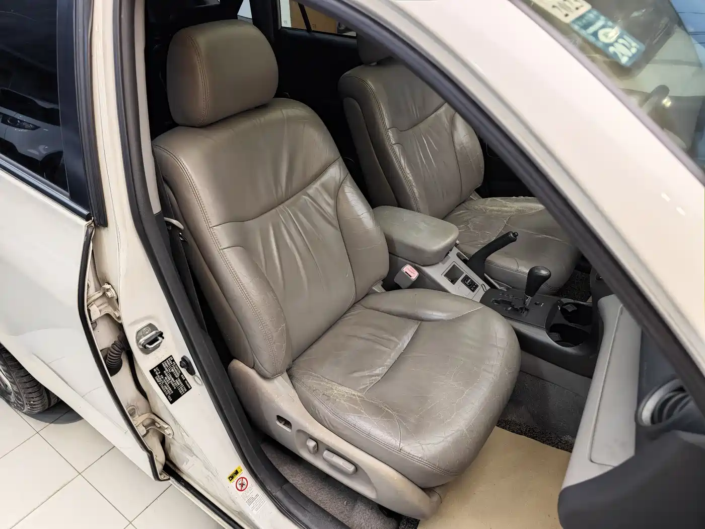 Toyota RAV4 Rongfang 2009 2.0L Automatic Luxury Edition фото 30