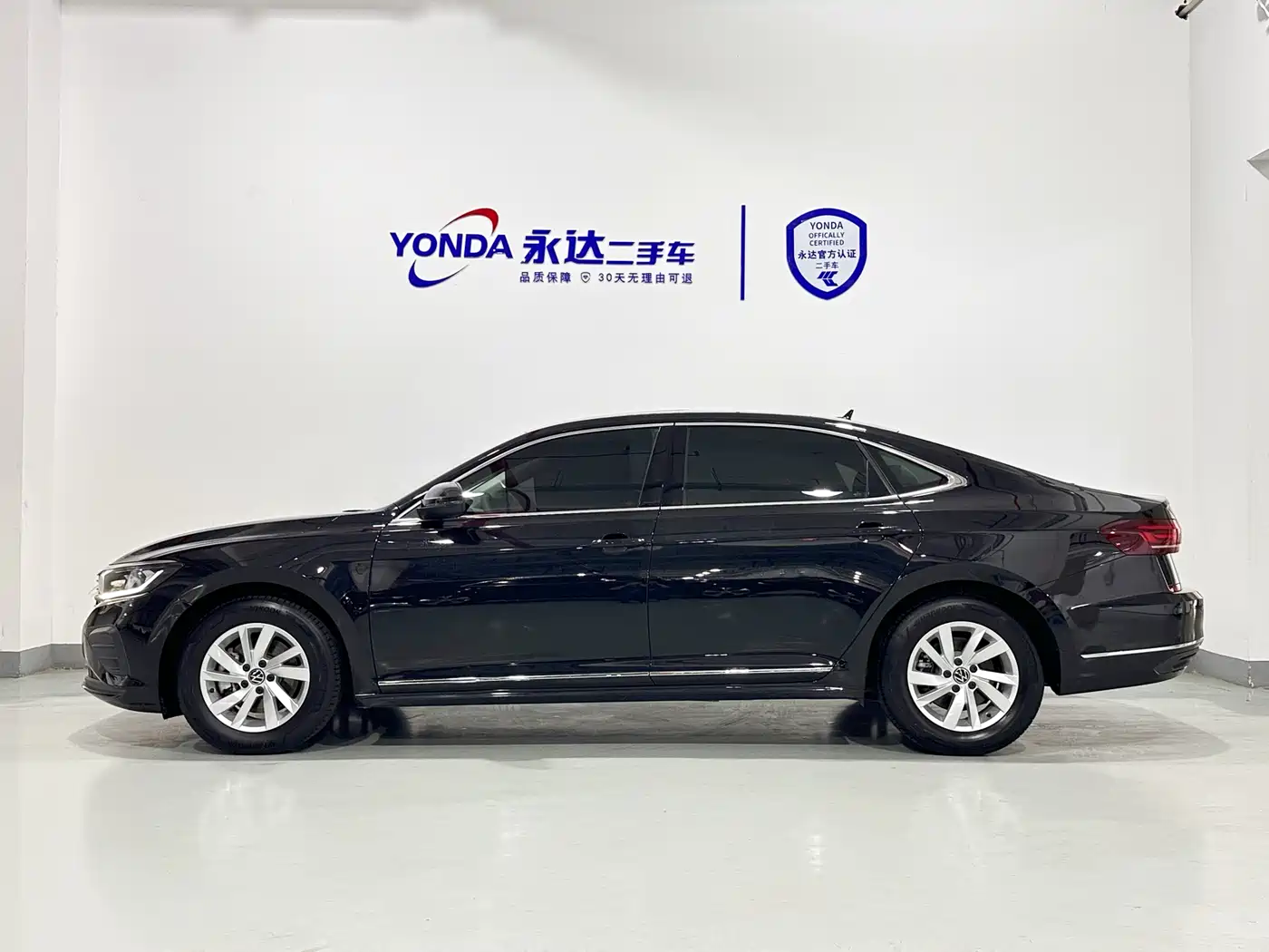 Volkswagen Passat 2024 280TSI Business Edition фото 2