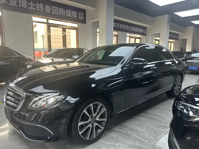MERCEDES-BENZ E CLASS