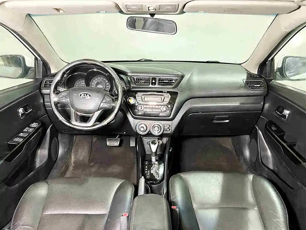 Kia K2 2012 Sedan 1.6L AT Premium Commemorative Edition фото 9