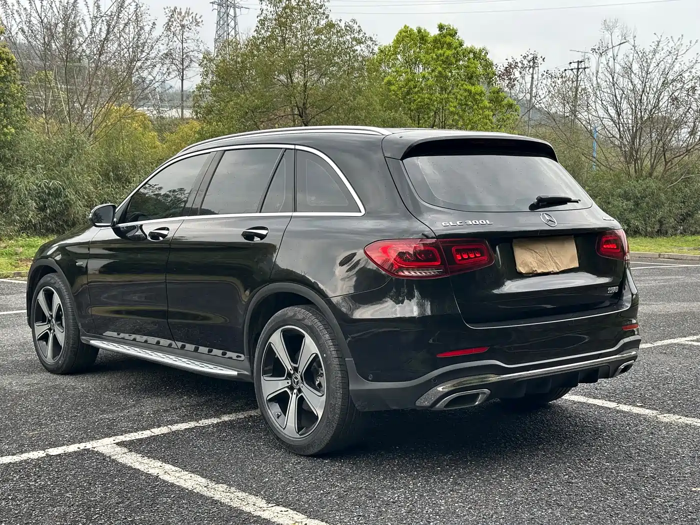 MERCEDES-BENZ GLC