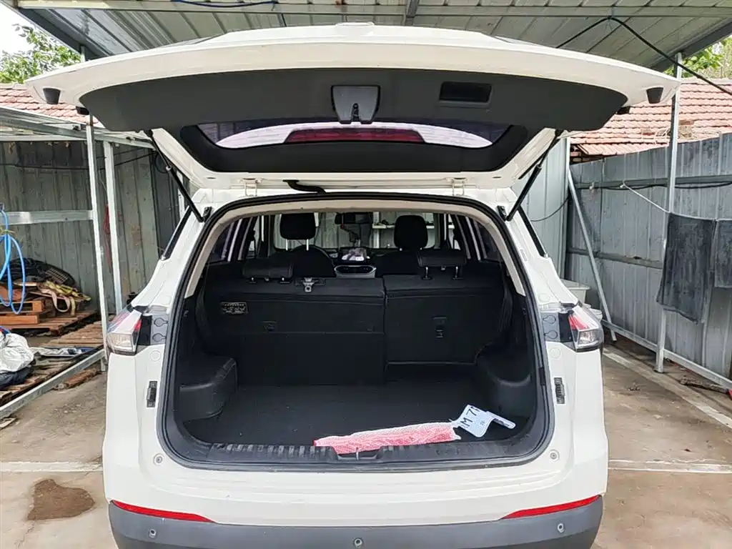 Baojun 510 2019 2019 1.5L CVT Joy Edition China VI