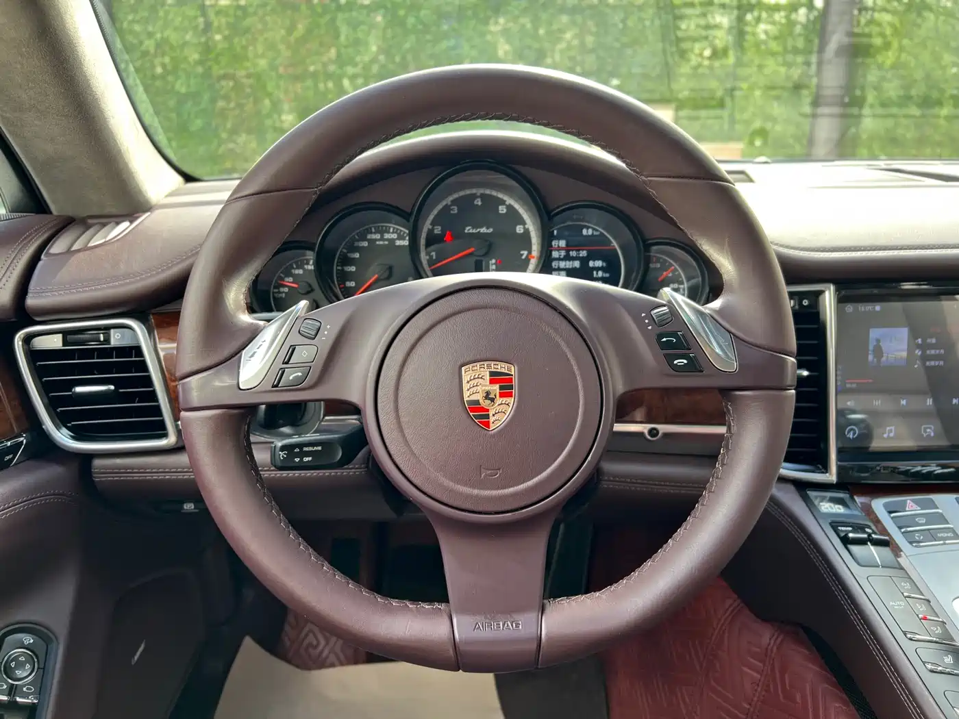 Porsche Panamera 2010 Porsche Panamera Turbo 4.8T фото 18