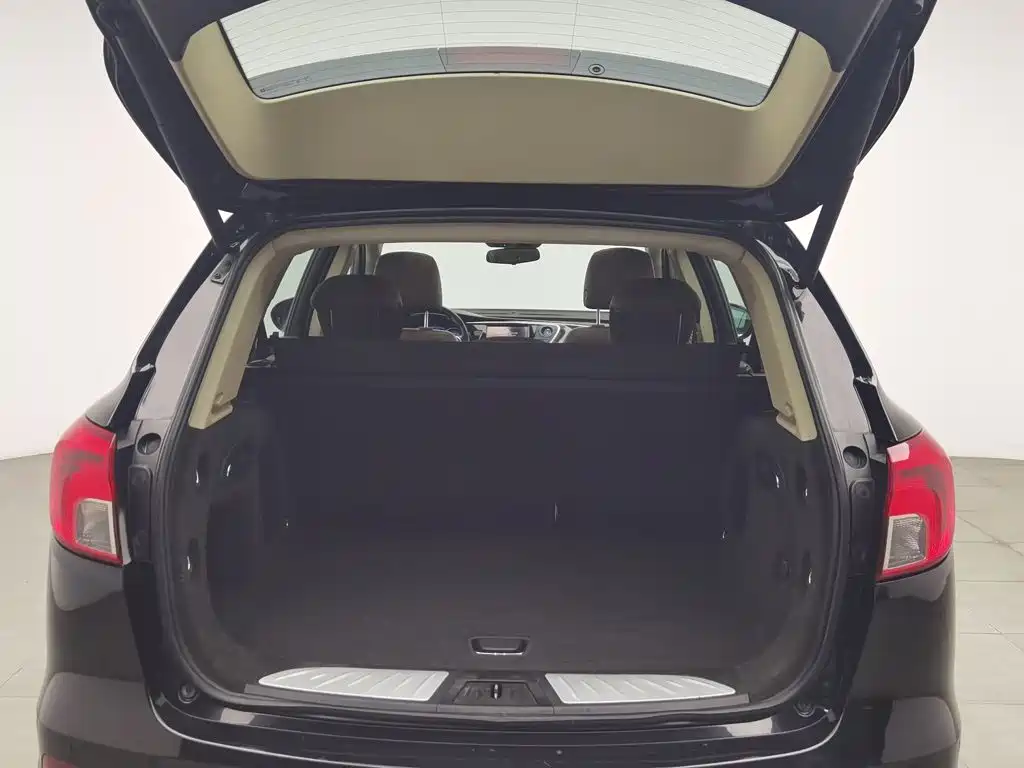 Фото 16 - Buick Envision Plus