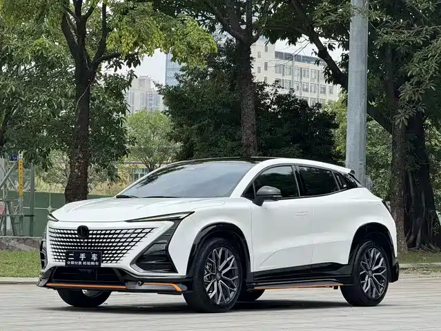 Changan UNI-T 2022 1.5T Sport Premium — фото 1