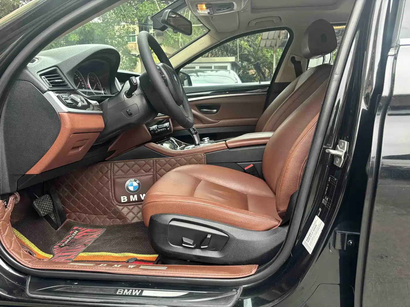 BMW 5 Series 2017 525Li Leading Edition фото 10