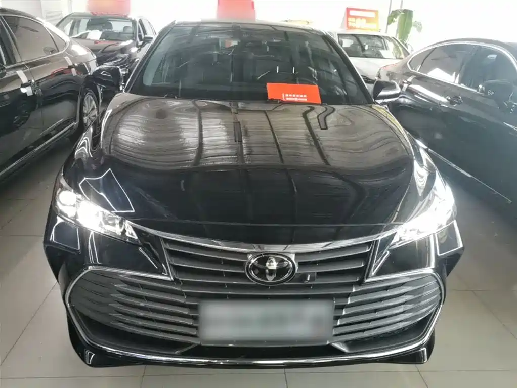 Toyota Avalon 2022 2.0L Luxury Edition фото 3
