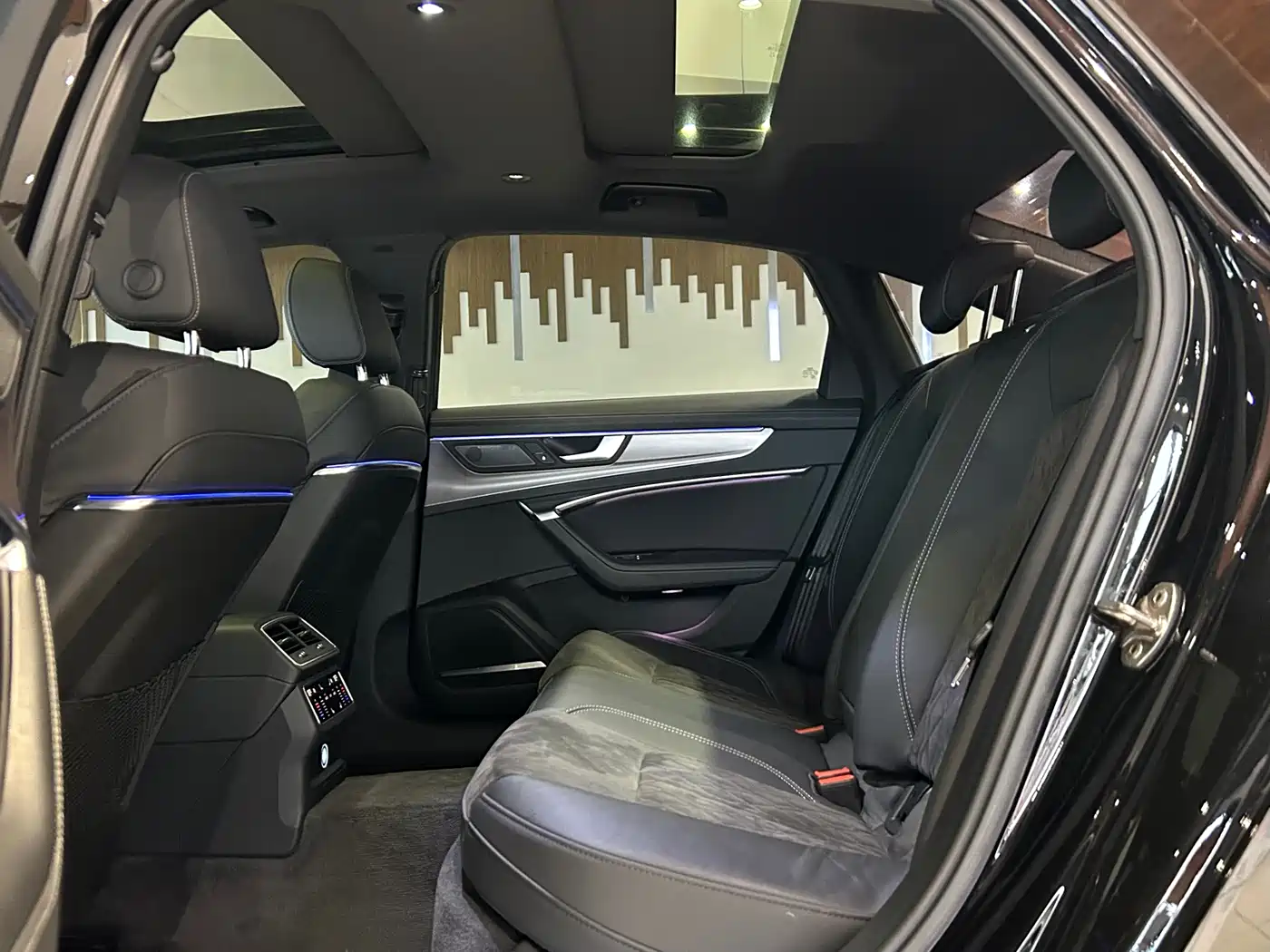 Audi A6L 2020 55 TFSI quattro Exclusive Dynamic фото 23