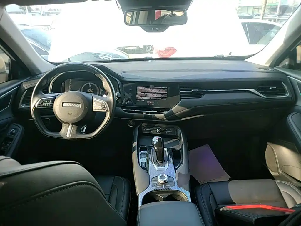Фото 10 - Haval F7