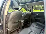 Photo 15 - Jeep Compass