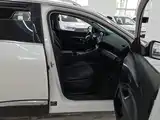 Фото 8 - Peugeot 4008