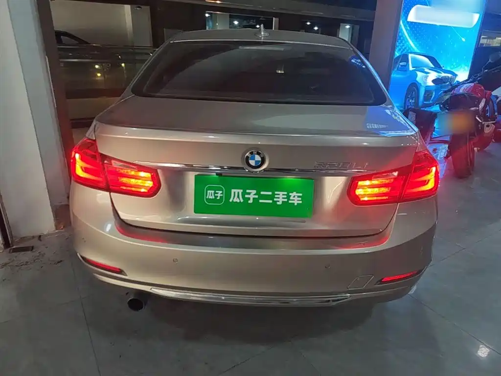 BMW 3 Series 2015 320Li Fashion фото 6