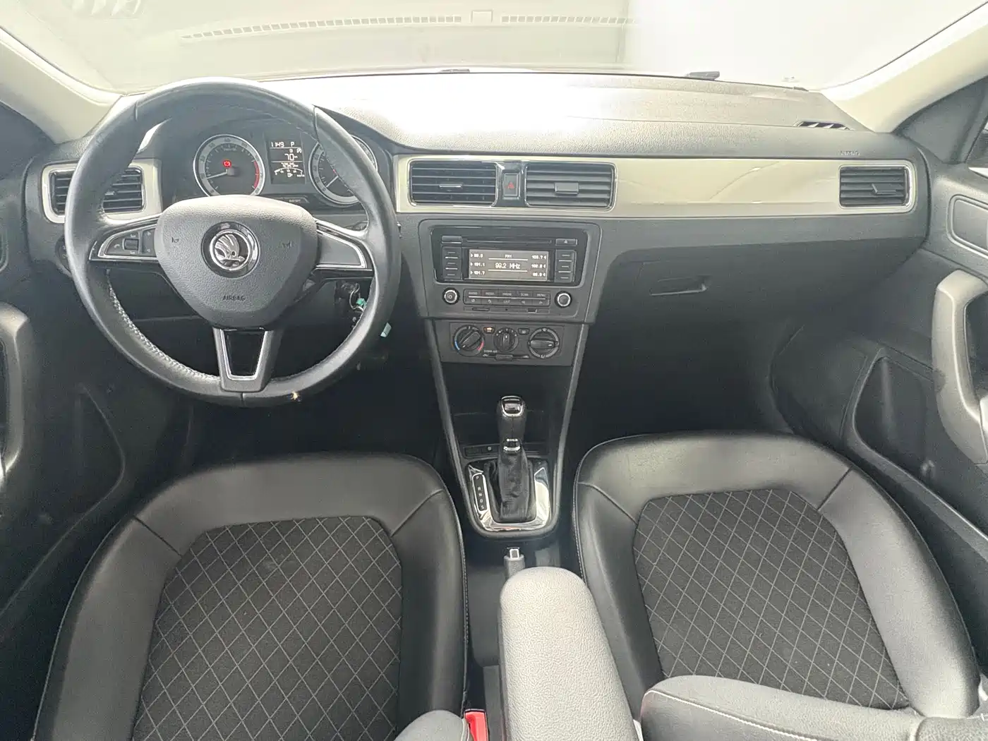 Škoda Rapid 2019 1.5L Automatic Comfort China V фото 13