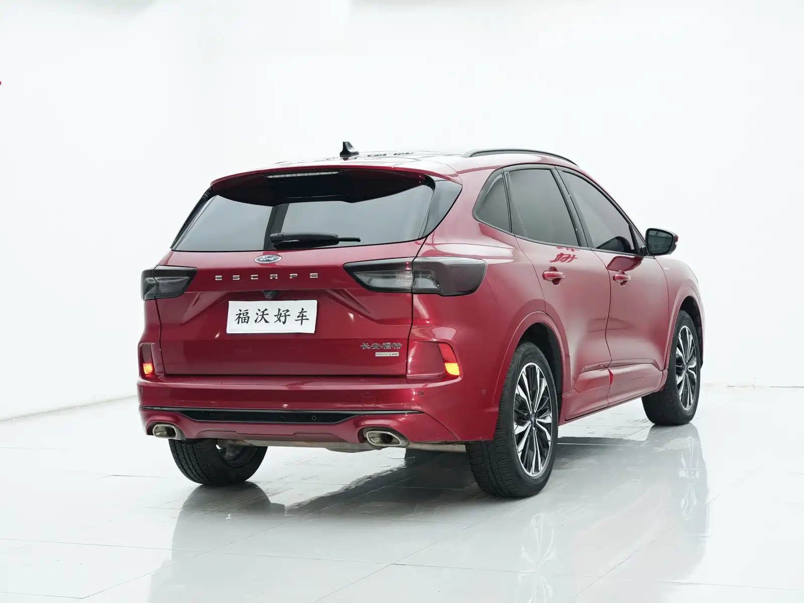 Фото 4 - Ford Escape