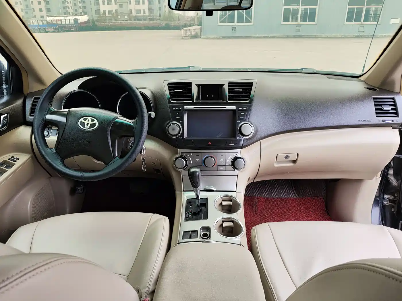 Toyota Highlander 2013 2.7L 2WD 5-seater Purple Gold Edition фото 9
