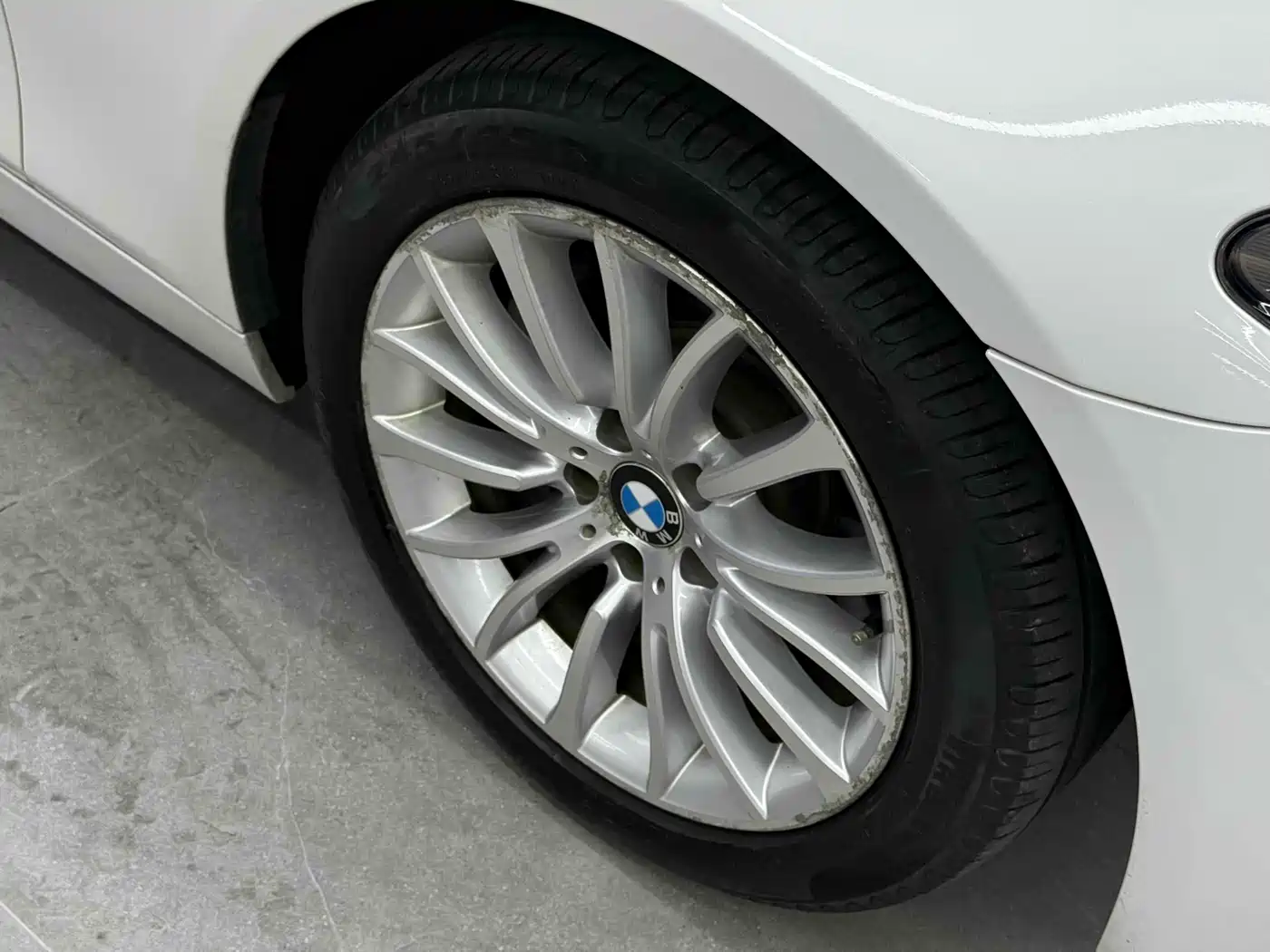 BMW 5 Series 2014 525Li Luxury Design Package фото 4