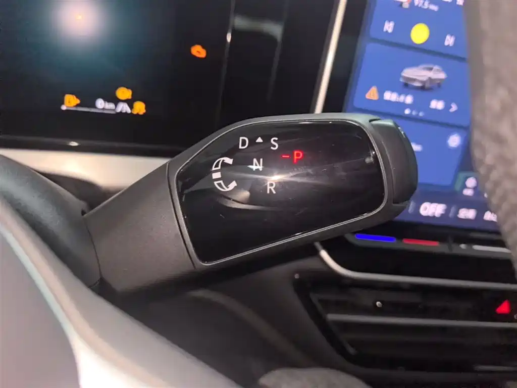 Volkswagen Passat 2025 Pro 380TSI Dragon Prestige Edition фото 14
