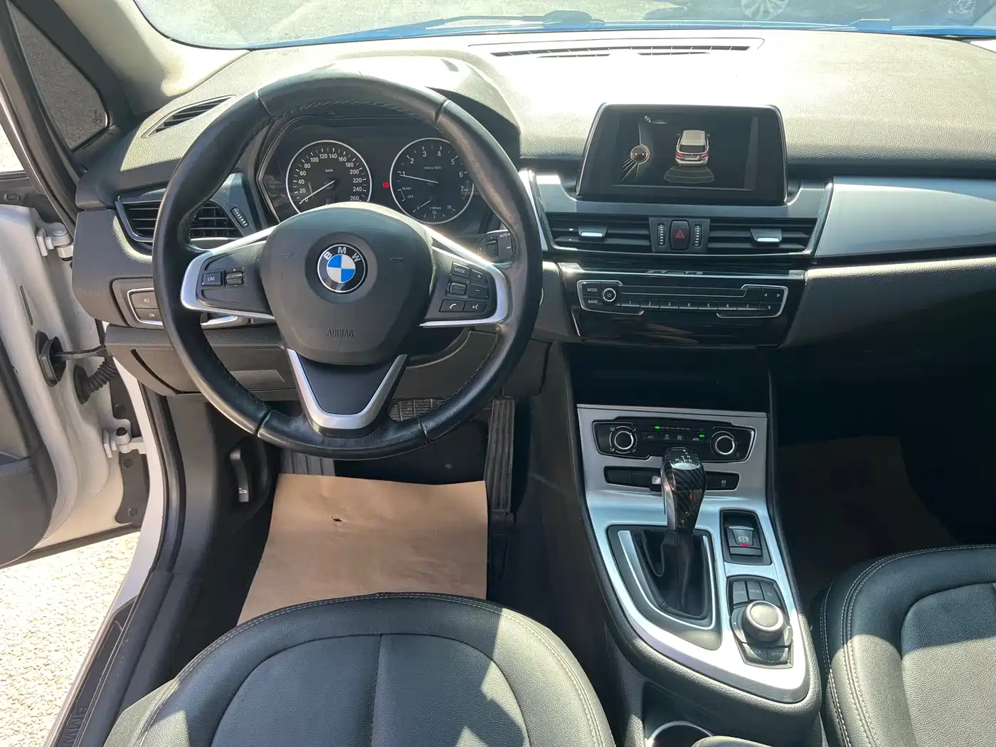 BMW 2 Series Touring 2016 218i Fashion Model фото 7