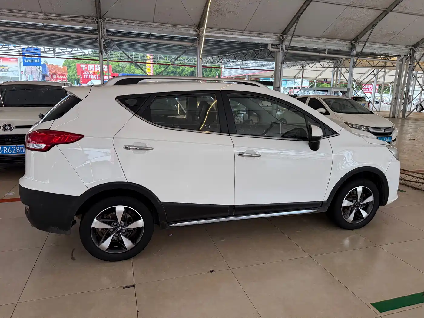 JAC Motors Refine S3 2017 2017 1.5L Manual Luxury Smart