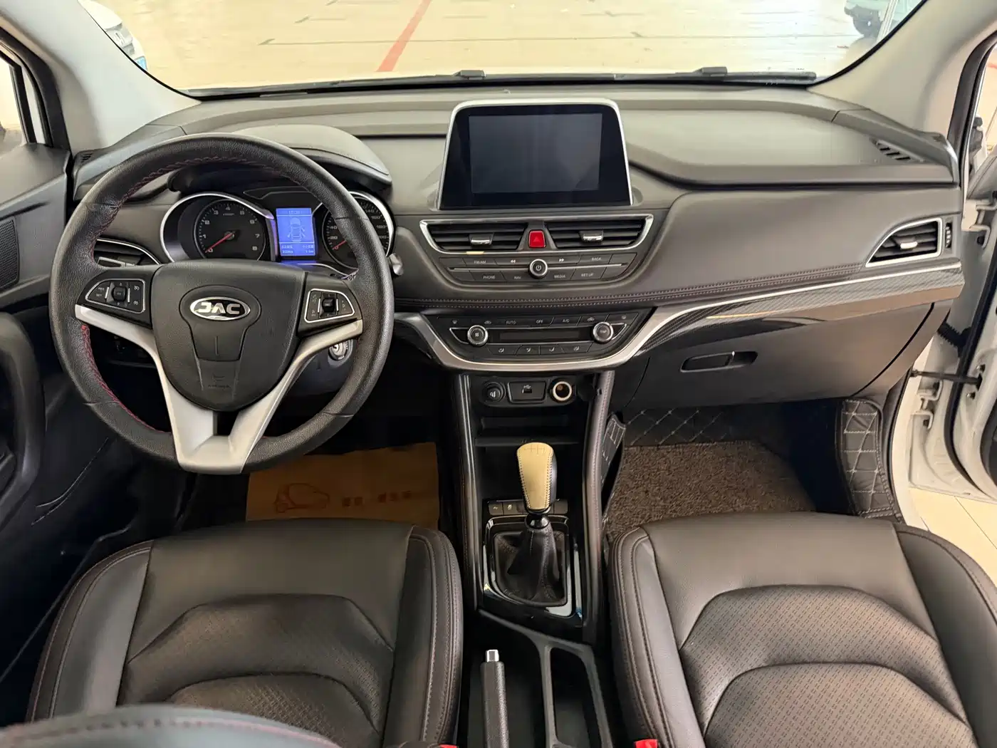 JAC Motors Refine S3 2017 2017 1.5L Manual Luxury Smart