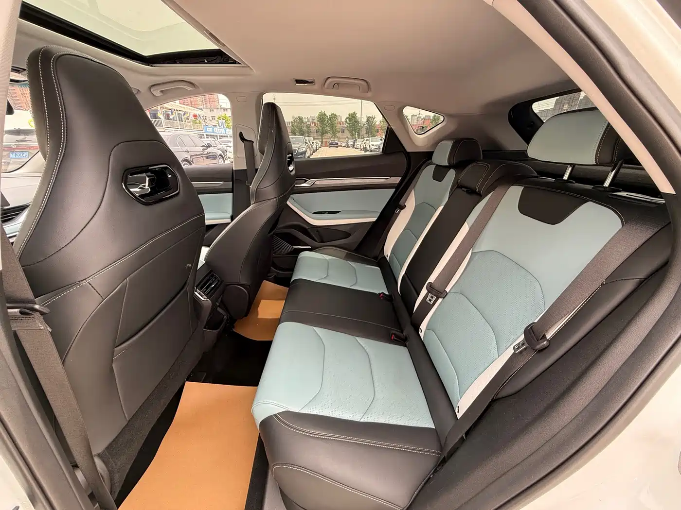 Geely Emgrand S 2023 2022 1.4T CVT Crossover Player