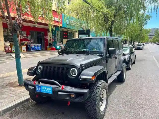 Jeep Wrangler 2016 3.0L Sahara 75th Anniversary Tribute Edition — фото 1