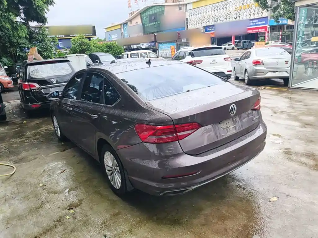 Фото 5 - Volkswagen Lavida