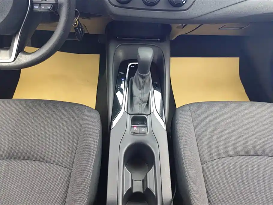 Toyota Corolla 2019 1.2T S-CVT GL Pioneer Edition фото 16