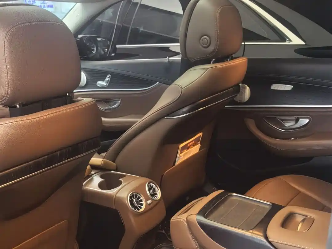 Mercedes-Benz E-Class 2020 Model E 260 L Sport фото 21