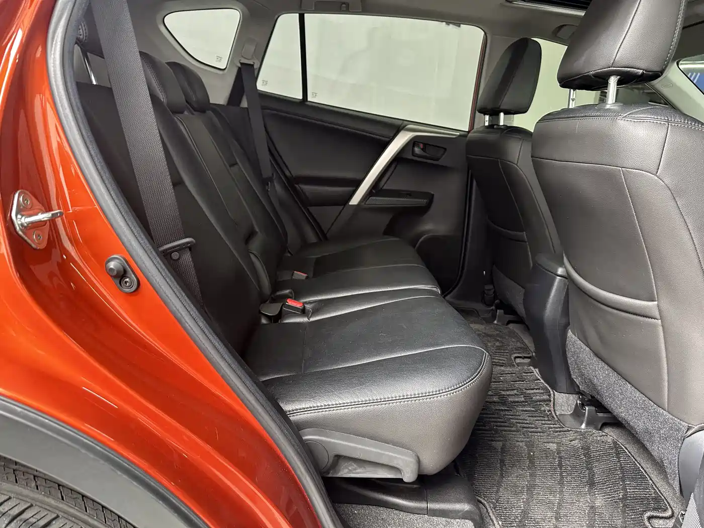 Toyota RAV4 Rongfang 2015 2.0L CVT 2WD Trend Edition фото 10